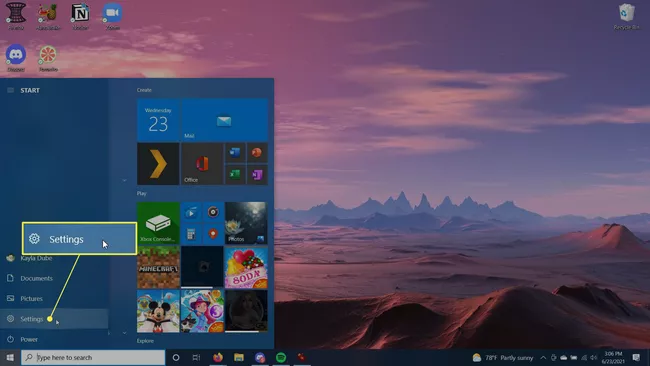 Menú de inicio de Windows 10 con Configuración resaltada